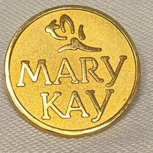 Mary Kay lapel pin